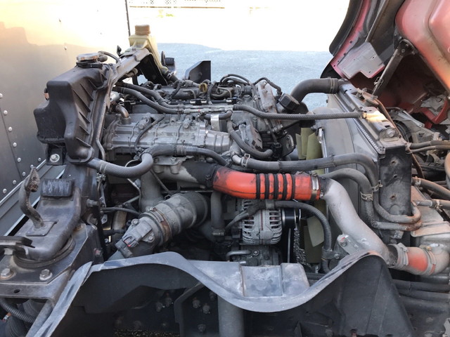 三菱ふそうキャンターアルミバン小型（2t・3t）[写真24]