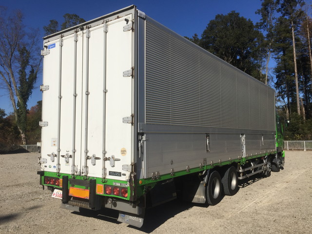 いすゞギガアルミウイング大型（10t）[写真02]