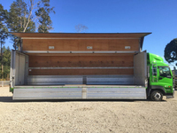 いすゞギガアルミウイング大型（10t）[写真08]