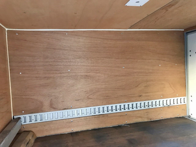 三菱ふそうキャンターアルミバン小型（2t・3t）[写真11]