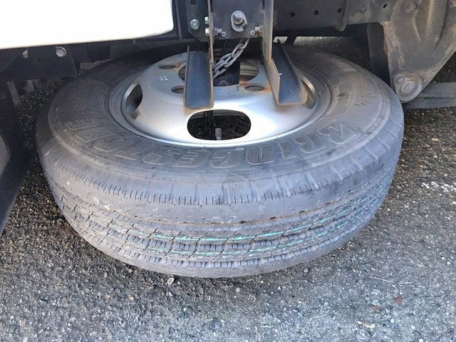 三菱ふそうキャンターアルミバン小型（2t・3t）[写真16]