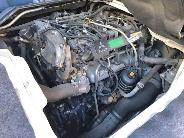三菱ふそうキャンターアルミバン小型（2t・3t）[写真20]