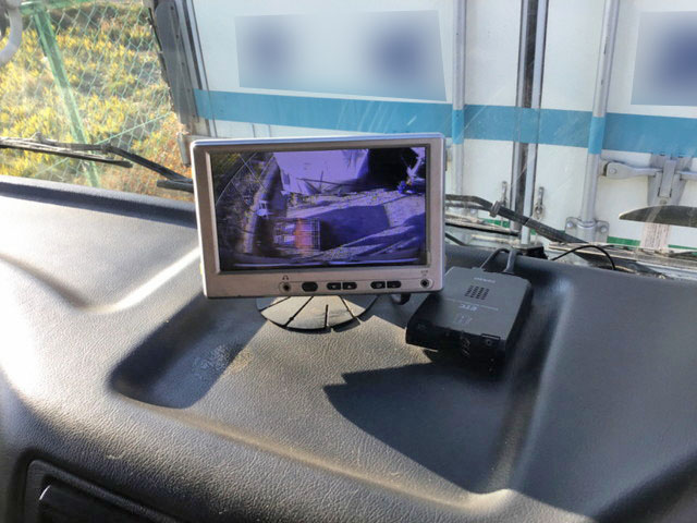 日野プロフィア幌ウイング大型（10t）[写真27]