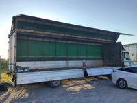 日野プロフィア幌ウイング大型（10t）[写真05]