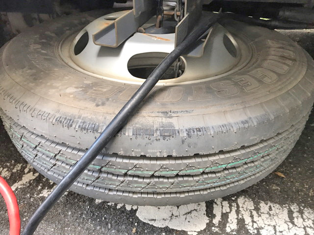 三菱ふそうキャンターアルミバン小型（2t・3t）[写真21]