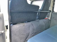 三菱ふそうキャンターアルミバン小型（2t・3t）[写真27]