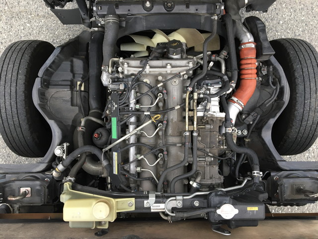 三菱ふそうキャンター平ボディ小型（2t・3t）[写真21]