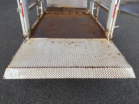 三菱ふそうキャンター平ボディ小型（2t・3t）[写真09]