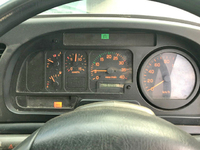 いすゞフォワードアルミウイング中型（4t）[写真31]