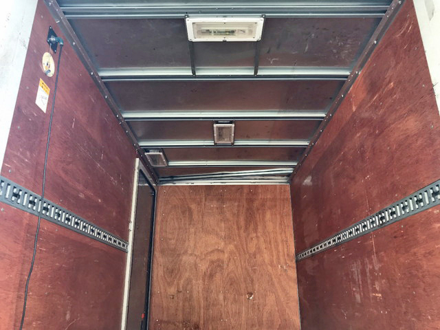 三菱ふそうキャンターアルミバン小型（2t・3t）[写真11]