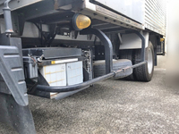 三菱ふそうキャンターアルミバン小型（2t・3t）[写真20]