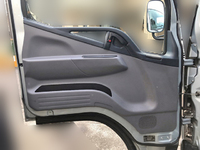 三菱ふそうキャンターアルミバン小型（2t・3t）[写真30]