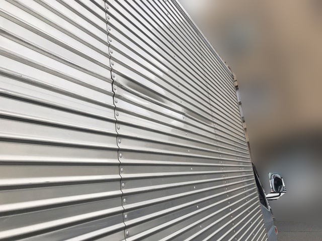 三菱ふそうキャンターアルミバン小型（2t・3t）[写真06]