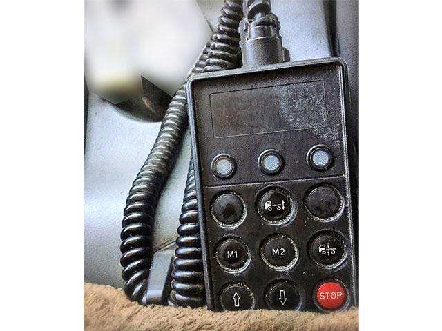 三菱ふそうファイターオープントップバン中型（4t）[写真23]