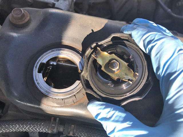 三菱ふそうキャンターアルミバン小型（2t・3t）[写真15]