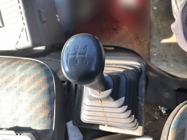 三菱ふそうキャンターアルミバン小型（2t・3t）[写真27]