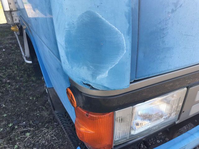 三菱ふそうキャンターアルミバン小型（2t・3t）[写真03]