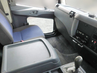 三菱ふそうファイターアルミバン中型（4t）[写真20]