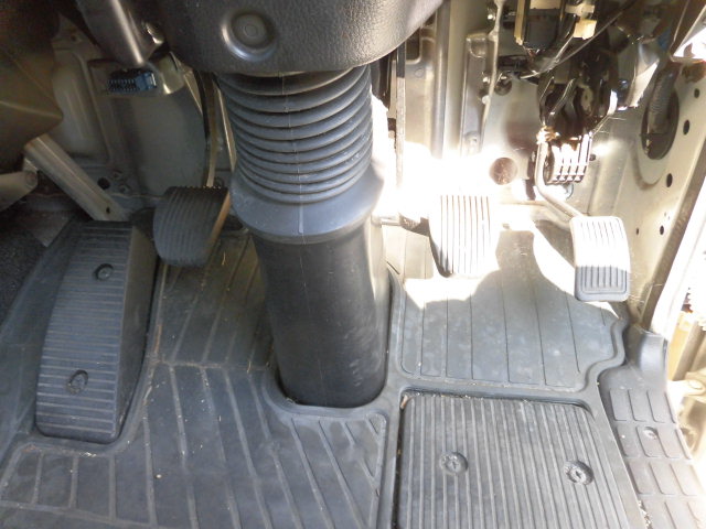 日野レンジャー冷凍車（冷蔵車）中型（4t）[写真24]