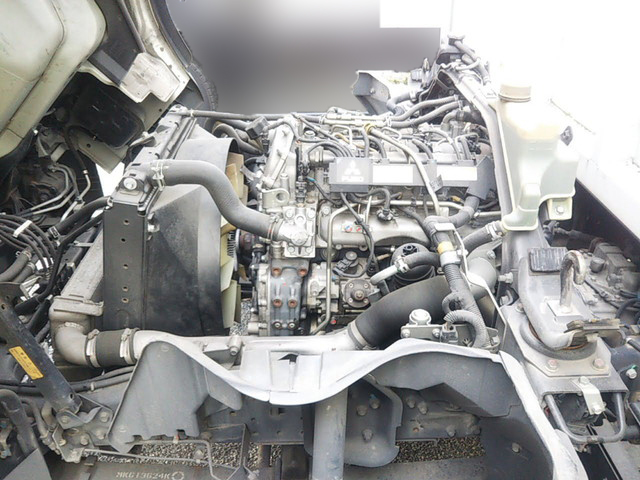 三菱ふそうキャンターアルミウイング小型（2t・3t）[写真17]