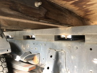 いすゞエルフ平ボディ小型（2t・3t）[写真18]