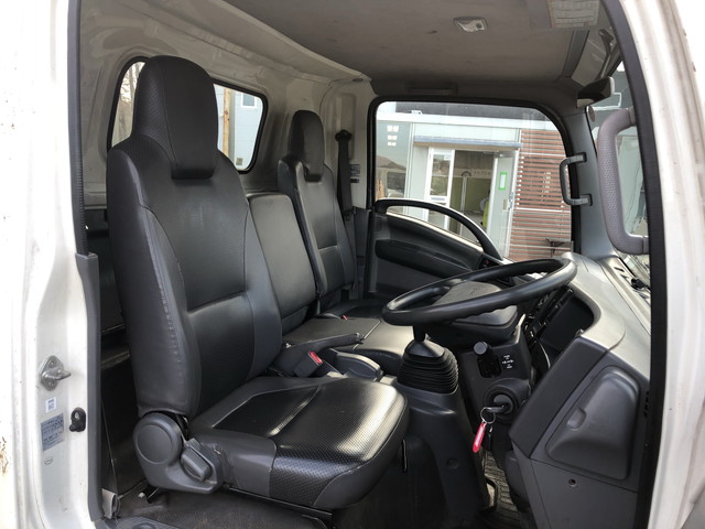 いすゞエルフ平ボディ小型（2t・3t）[写真28]