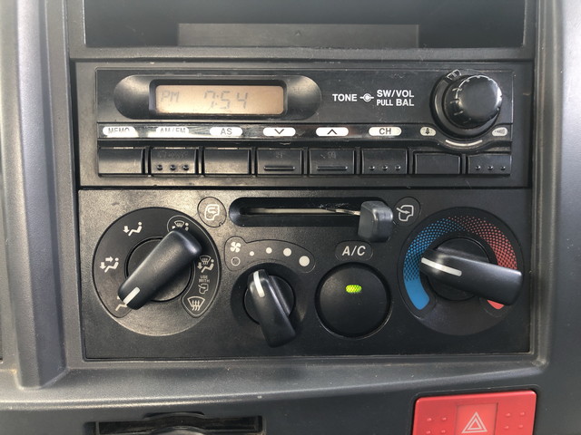 いすゞエルフ平ボディ小型（2t・3t）[写真32]