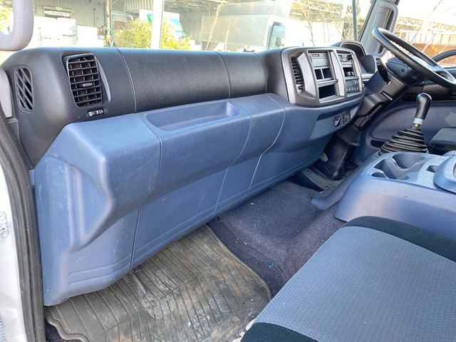 日野レンジャーアルミウイング中型（4t）[写真32]