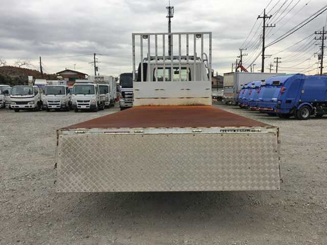 三菱ふそうファイター平ボディ増トン（6t・8t）[写真11]