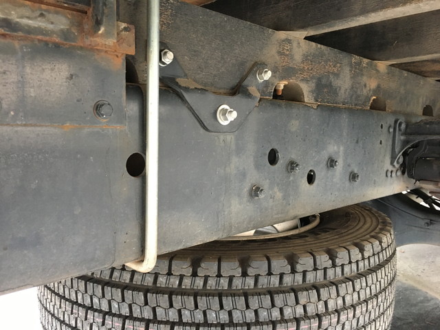 三菱ふそうファイター平ボディ増トン（6t・8t）[写真23]