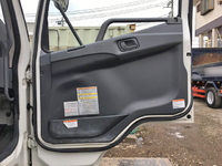 三菱ふそうファイター平ボディ増トン（6t・8t）[写真28]