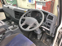 三菱ふそうファイター平ボディ増トン（6t・8t）[写真30]