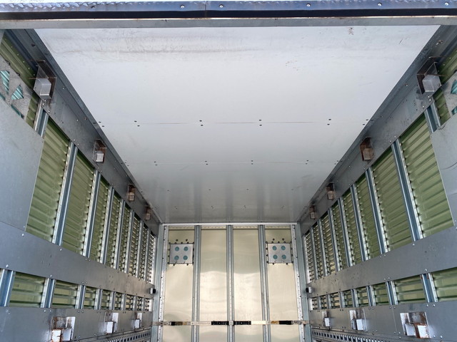 トヨタトヨエースアルミバン小型（2t・3t）[写真12]