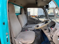 トヨタトヨエースアルミバン小型（2t・3t）[写真29]