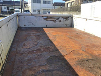 いすゞエルフ平ボディ小型（2t・3t）[写真10]