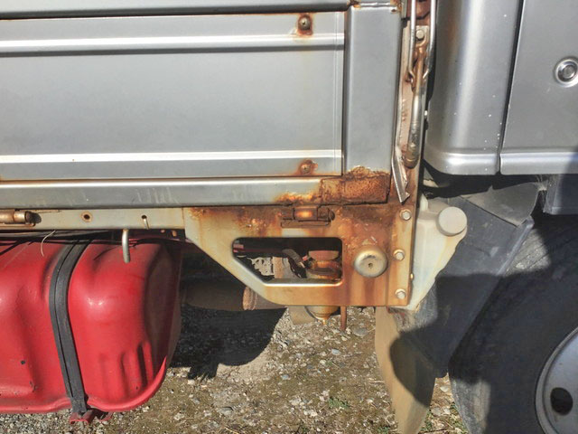いすゞエルフ平ボディ小型（2t・3t）[写真08]