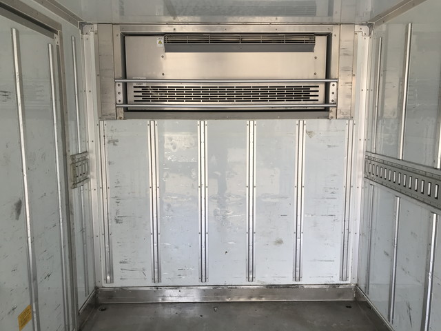 三菱ふそうキャンター冷凍車（冷蔵車）小型（2t・3t）[写真12]