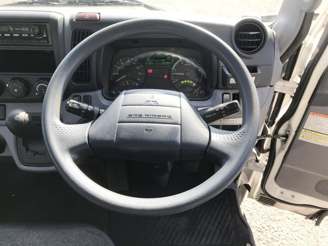 三菱ふそうキャンター冷凍車（冷蔵車）小型（2t・3t）[写真36]