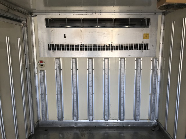 三菱ふそうキャンター冷凍車（冷蔵車）小型（2t・3t）[写真13]