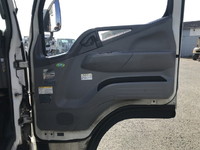 三菱ふそうキャンター冷凍車（冷蔵車）小型（2t・3t）[写真28]