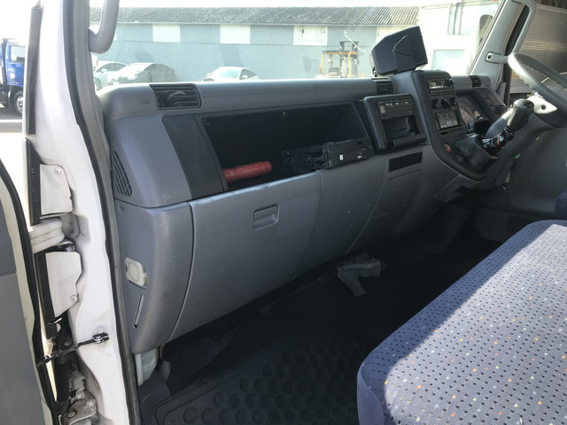 三菱ふそうキャンター冷凍車（冷蔵車）小型（2t・3t）[写真33]