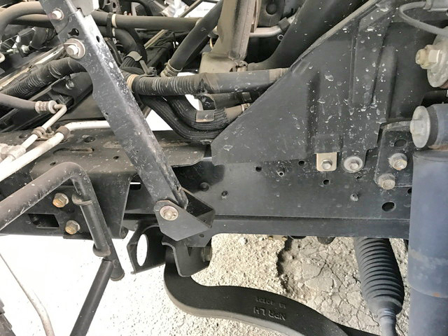 いすゞエルフ平ボディ小型（2t・3t）[写真15]