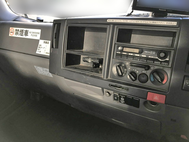 いすゞエルフ平ボディ小型（2t・3t）[写真23]