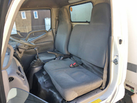 日野デュトロパネルバン小型（2t・3t）[写真30]