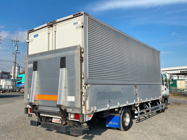 いすゞフォワードアルミウイング中型（4t）[写真02]