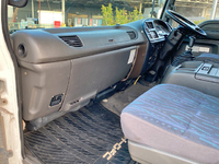 いすゞフォワードアルミウイング中型（4t）[写真29]