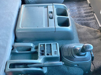 いすゞフォワードアルミウイング中型（4t）[写真34]