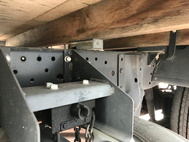 いすゞエルフ平ボディ小型（2t・3t）[写真14]