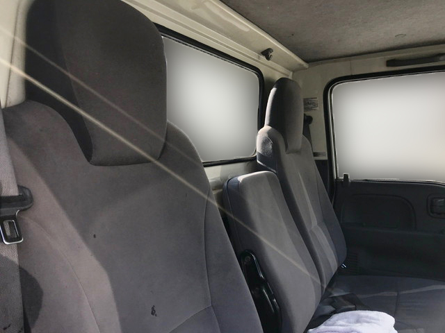 いすゞエルフ平ボディ小型（2t・3t）[写真17]