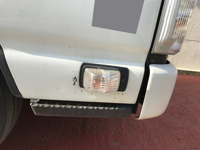 いすゞエルフ平ボディ小型（2t・3t）[写真05]